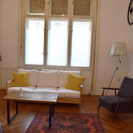 Cosy Just Next To Parliament Appartement